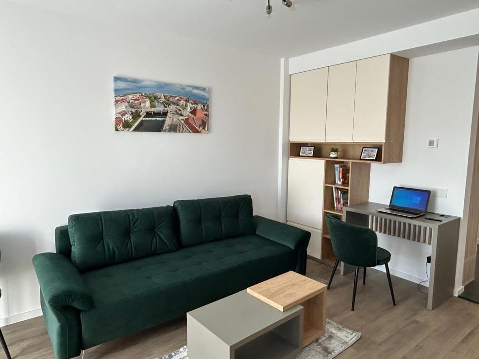 TV and multimedia, Living room, Seating area, hair dresser