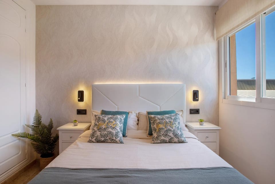 Living room, Bedroom