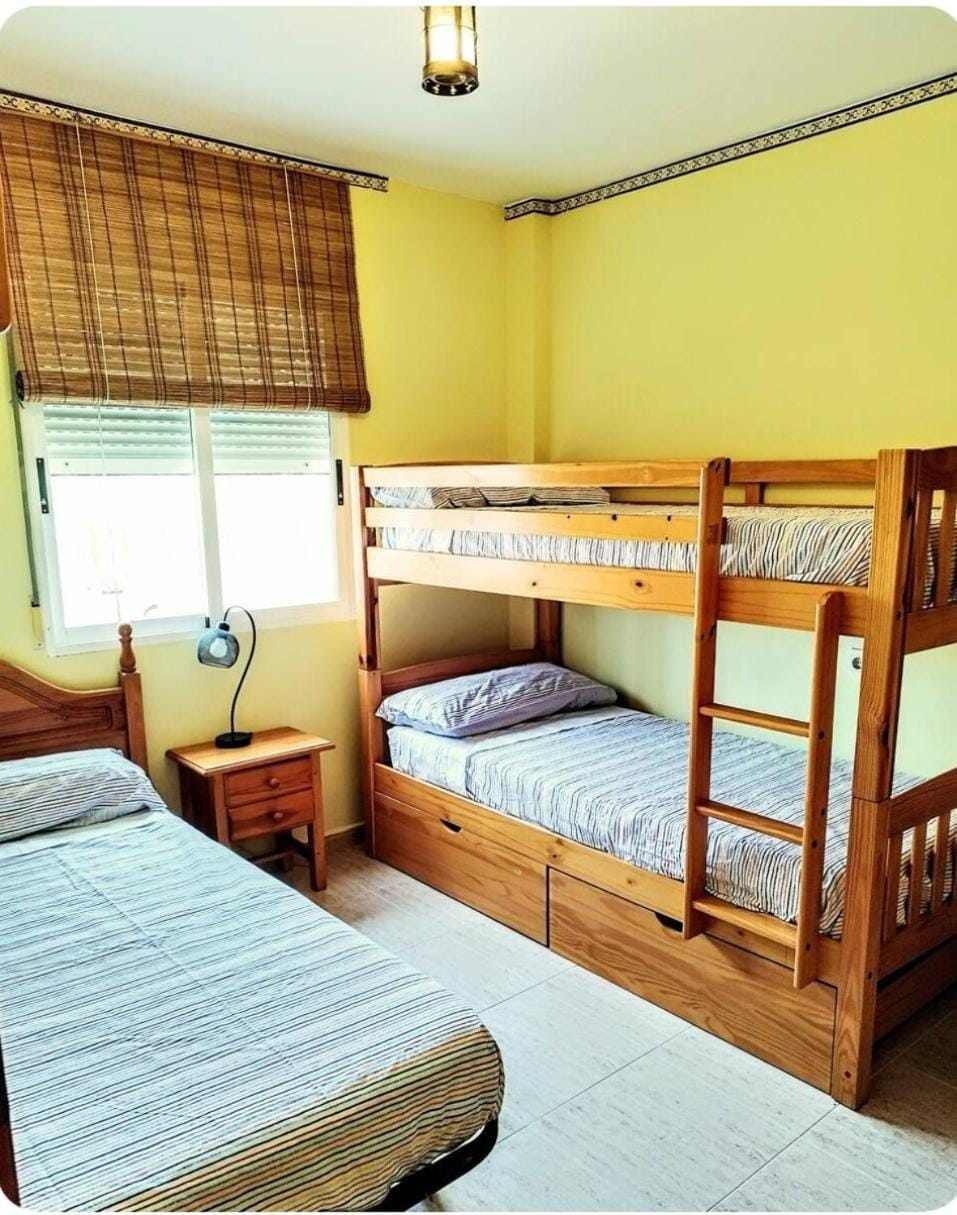 Acogedor apartamento con piscina, solarium, jardín Apartment in Gandia