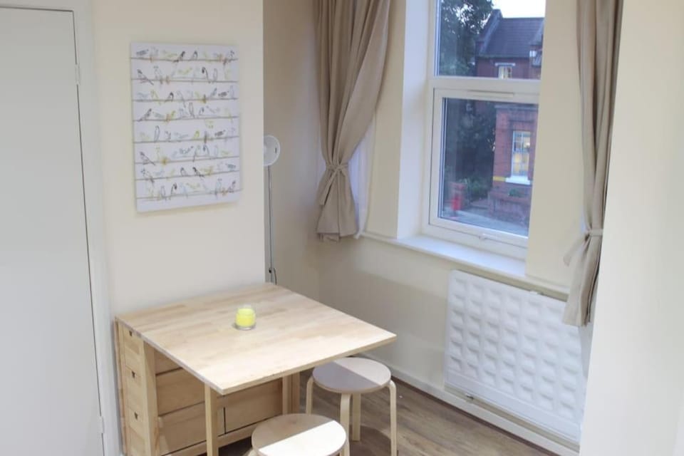 High road studios Apartment hotel in London