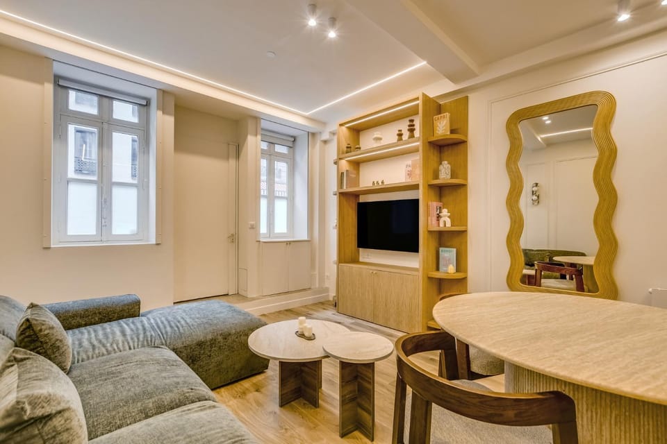 Communal lounge/ TV room, TV and multimedia, Living room, Seating area