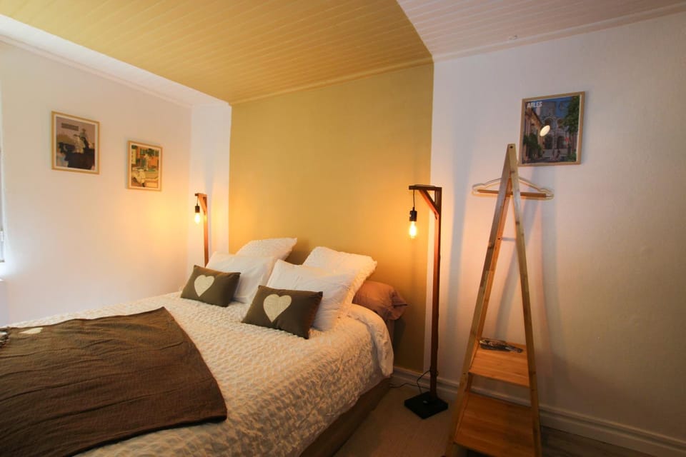 Cosy Caud, appart en plein coeur du centre historique Apartment in Arles