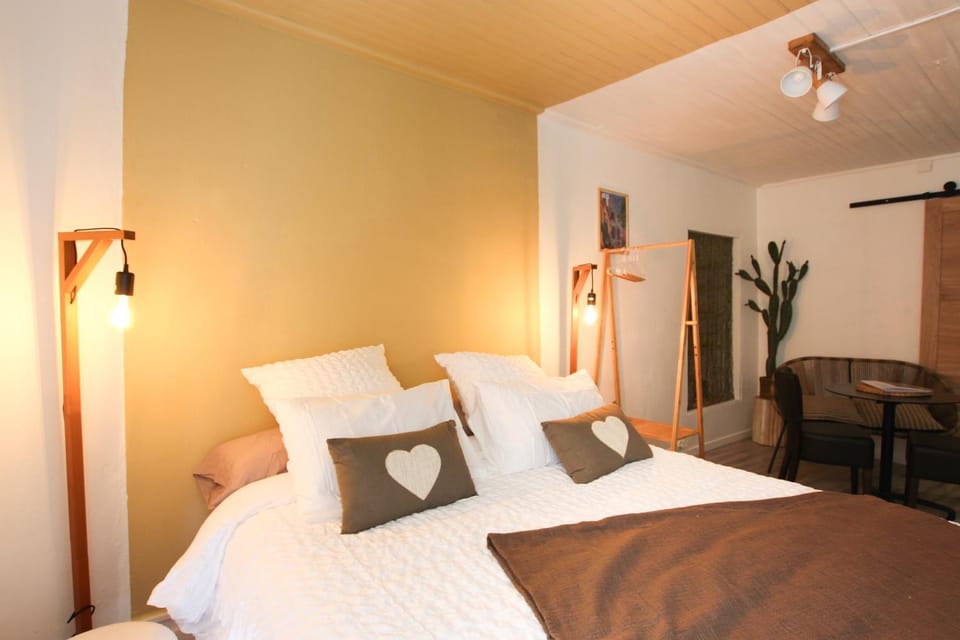 Cosy Caud, appart en plein coeur du centre historique Apartment in Arles