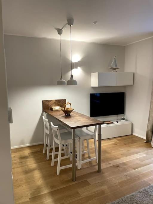 TV and multimedia, Dining area