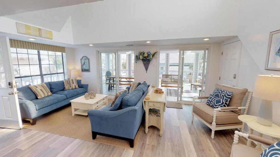 Balcony/Terrace, Living room, Seating area, furniture