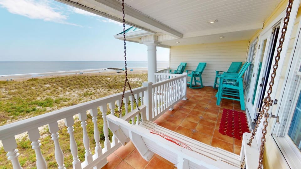1801-B Strand Avenue by Tybee Vacation Rentals House in Tybee Island