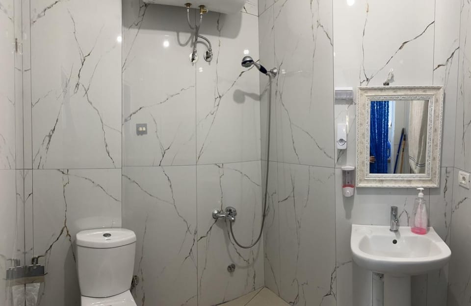 Shower, Toilet, Bathroom