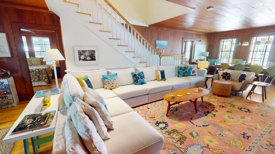 Living room, Seating area, furniture