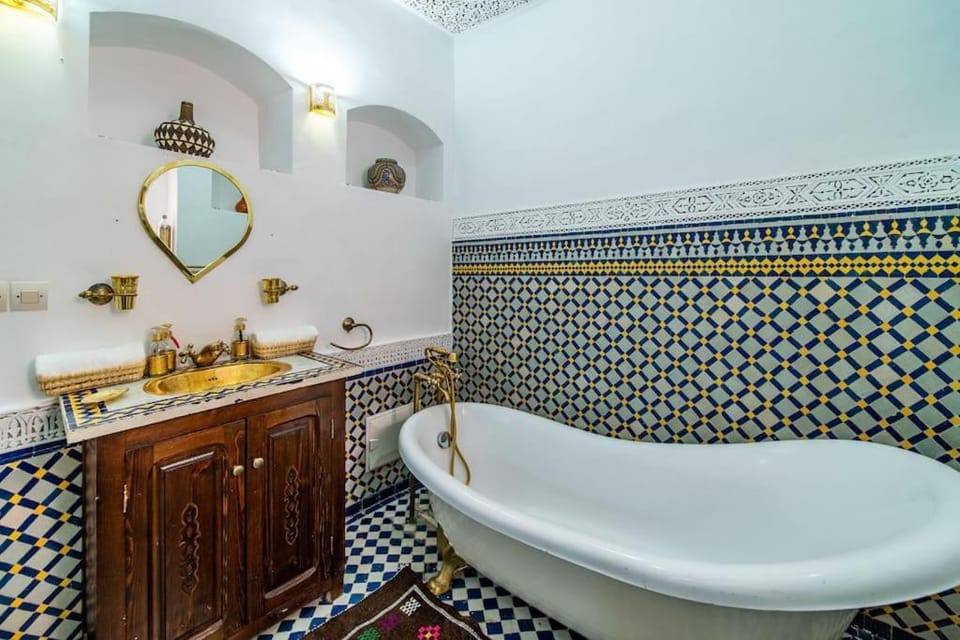 Bathroom, Bath