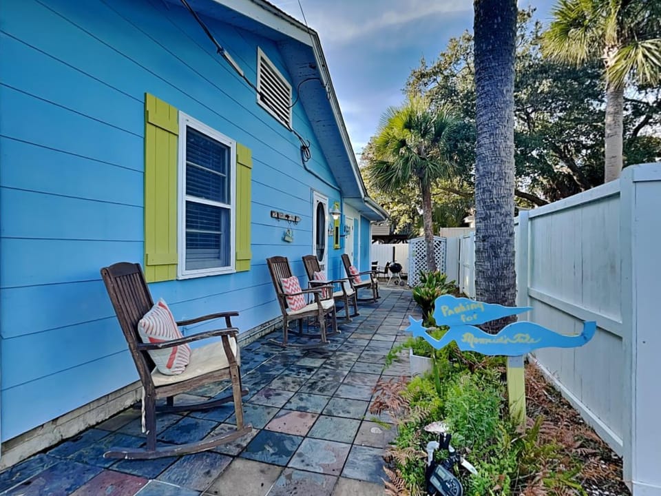 A Mermaid`s Tale by Tybee Vacation Rentals House in Tybee Island