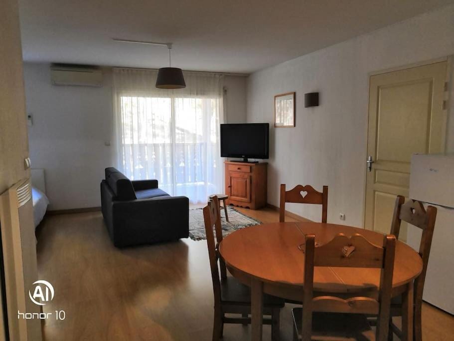 Grand studio à la montagne Apartment in Catalonia