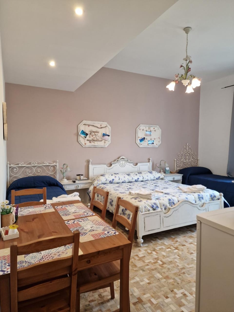 Camere Le Margherite Bed and Breakfast in Olbia