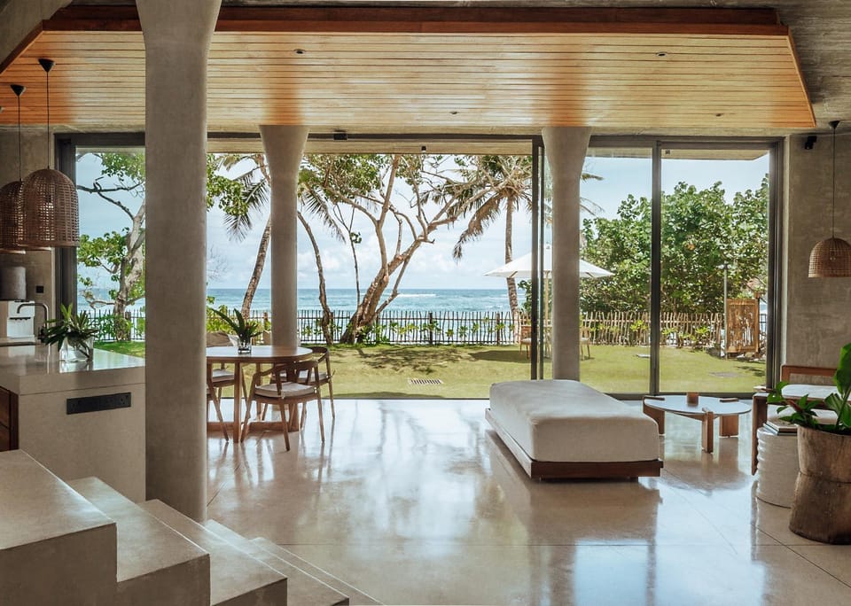 Garden, Living room