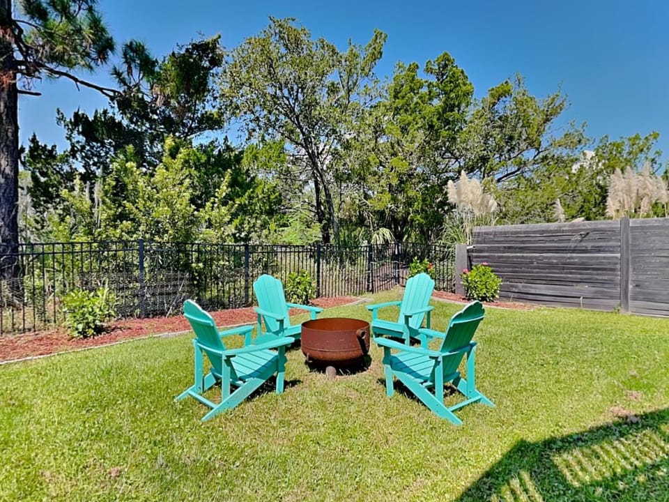 Bulldawg Beach Bunker by Tybee Vacation Rentals House in Tybee Island