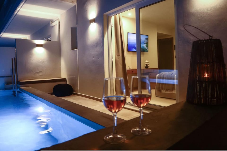 Rhotheon Suites in Ialysos Rhodes - private pool in selected rooms Apartment in Ialysos