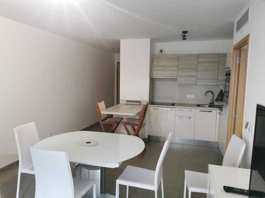 Centre Juan Les Pins 2P White Pearl garage Apartment in Antibes