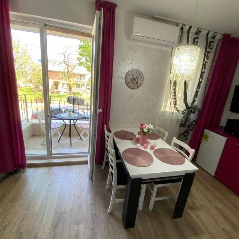 Апартамент за гости ДЕНИЦА Apartment in Burgas Province