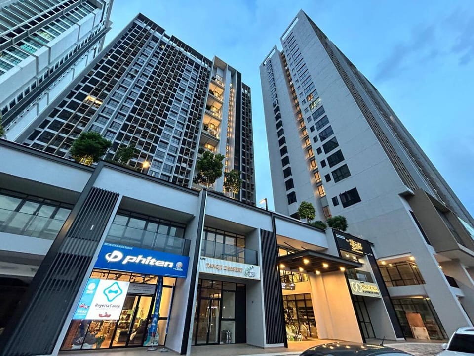 Sky Tree Bukit Indah Cosy room Apartment in Johor Bahru