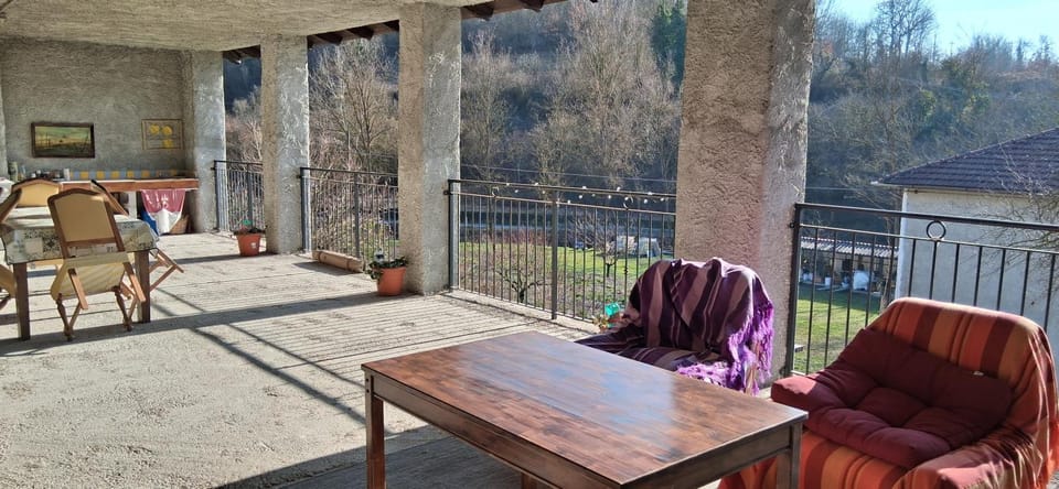 La Casa Rossa -Dimora di campagna House in Liguria