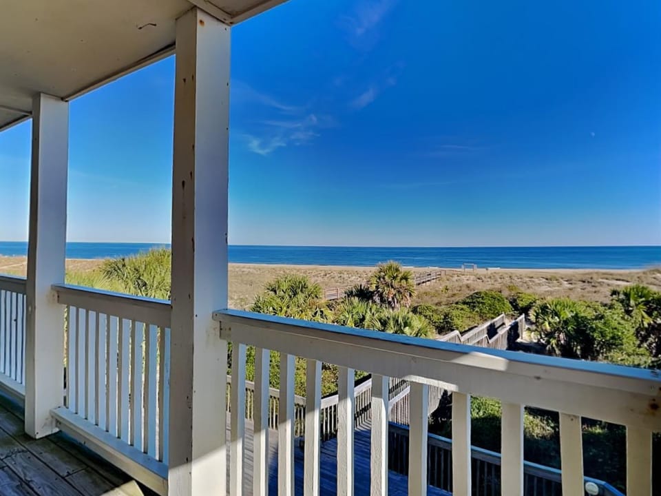 Sandcastle Beach Club Unit 4 by Tybee Vacation Rentals House in Tybee Island