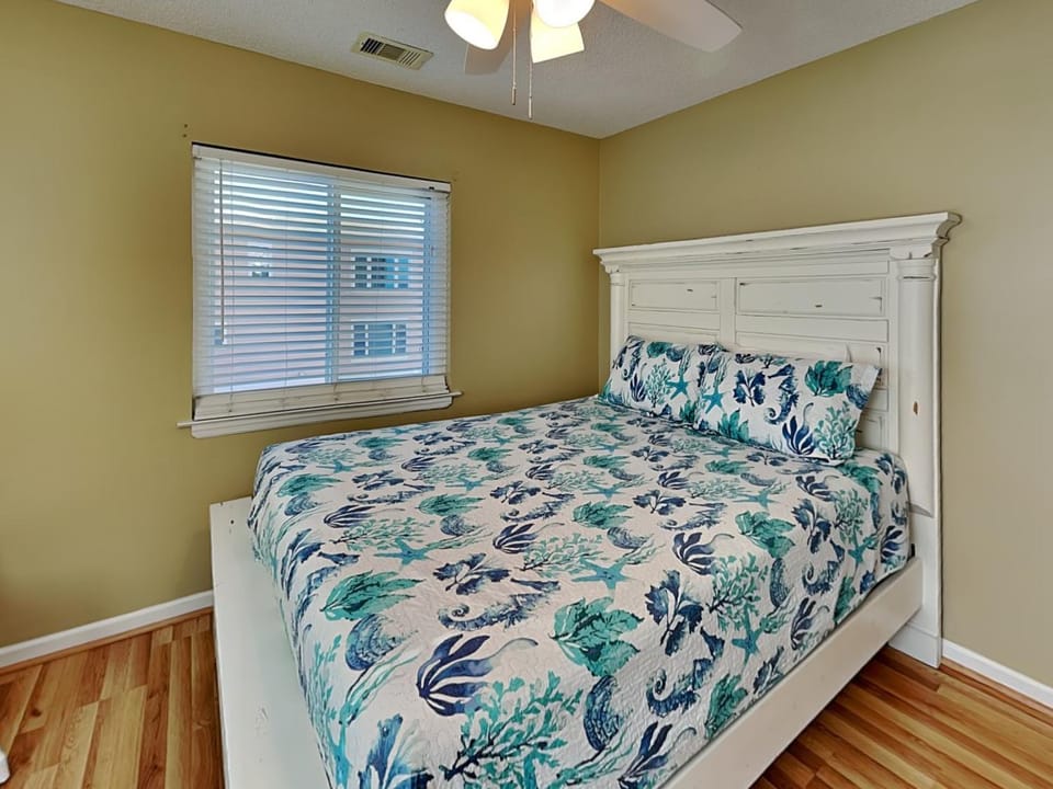 Sandcastle Beach Club Unit 4 by Tybee Vacation Rentals House in Tybee Island