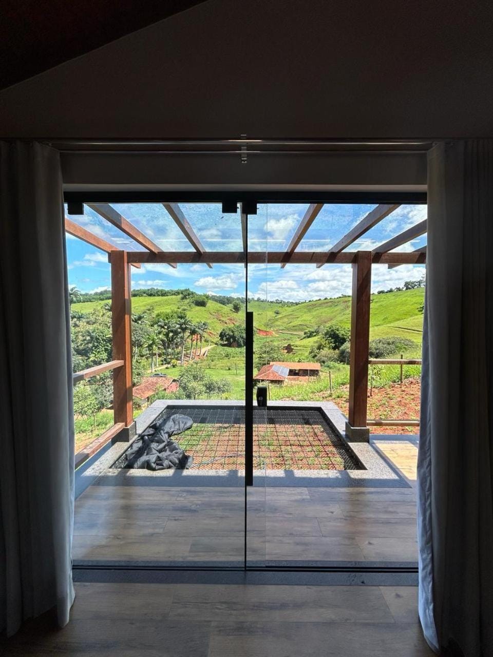 Natural landscape, View (from property/room), Bedroom, Landmark view, Mountain view