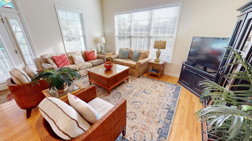 Tranquility House by Tybee Vacation Rentals House in Tybee Island