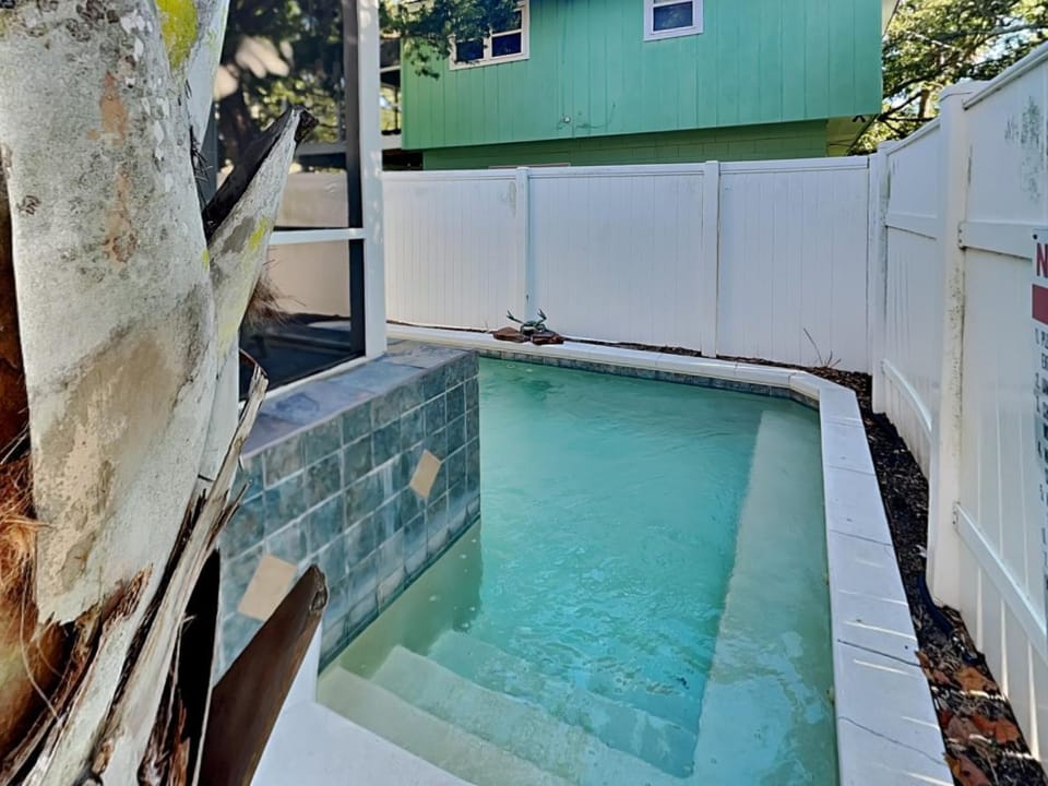 Under The Tybee Sun by Tybee Vacation Rentals House in Tybee Island