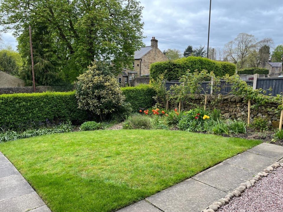 Two Four Four, holiday home in Matlock House in Matlock
