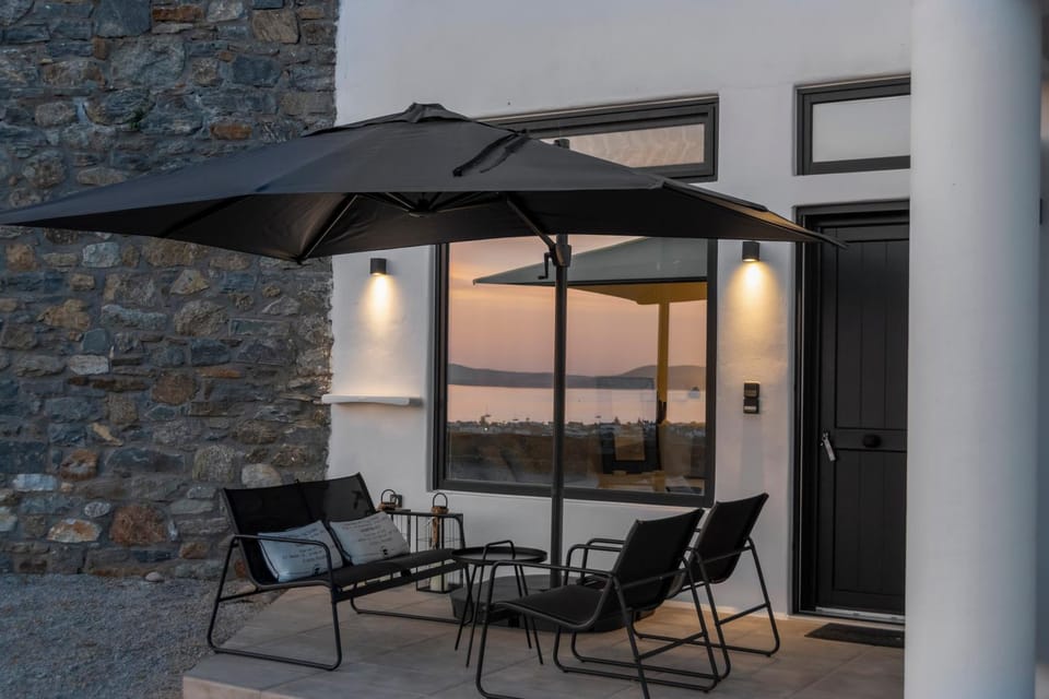 View (from property/room), Balcony/Terrace, Dining area