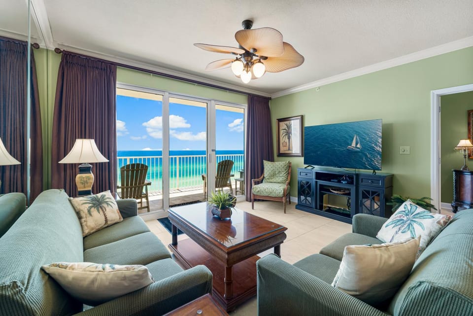 Beachfront Bliss Luxe 3BR Condo at Marisol Complex Apartment in Long Beach