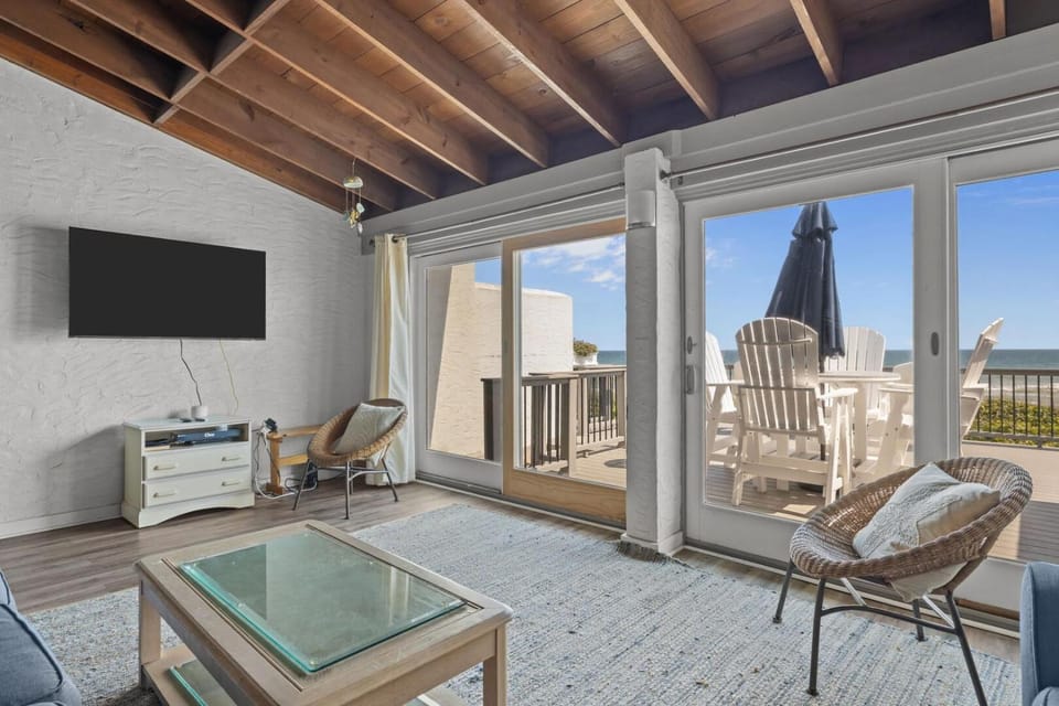 Oceans 2 condo House in Pine Knoll Shores