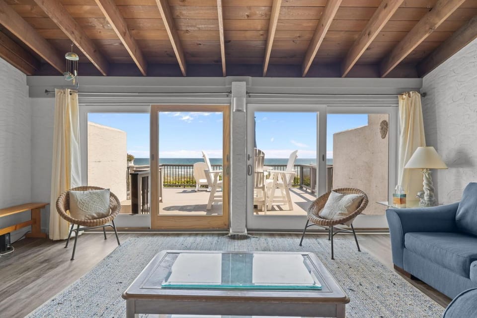 Oceans 2 condo House in Pine Knoll Shores