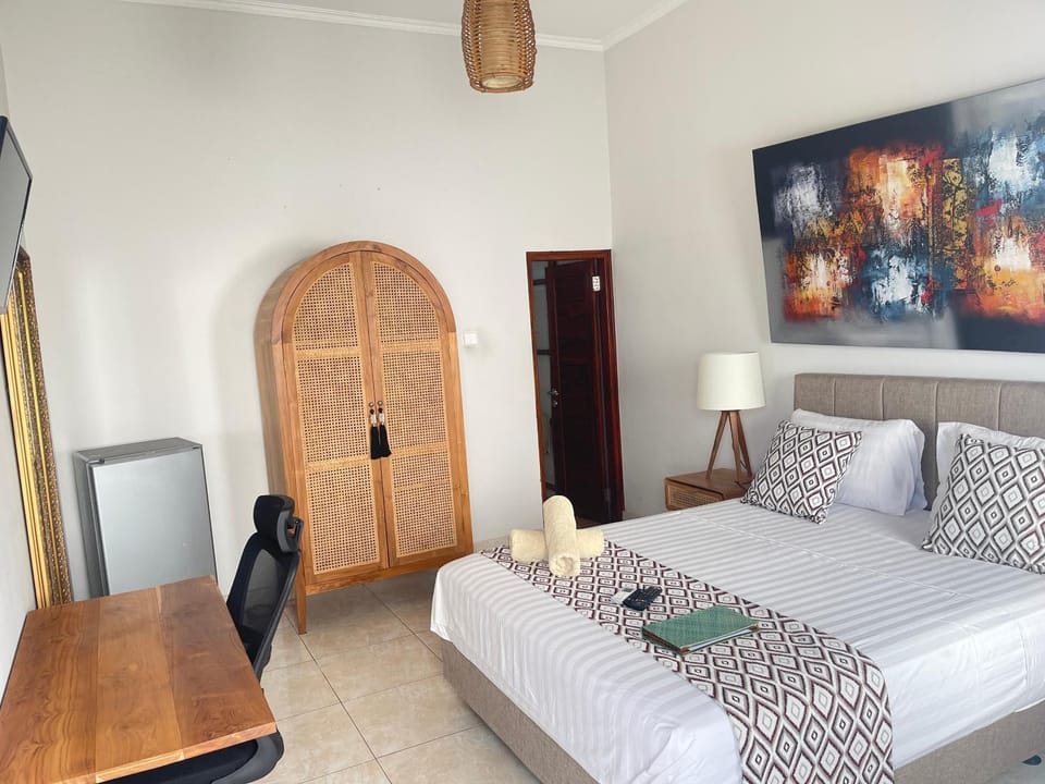 Bed, View (from property/room), Bedroom, wardrobe