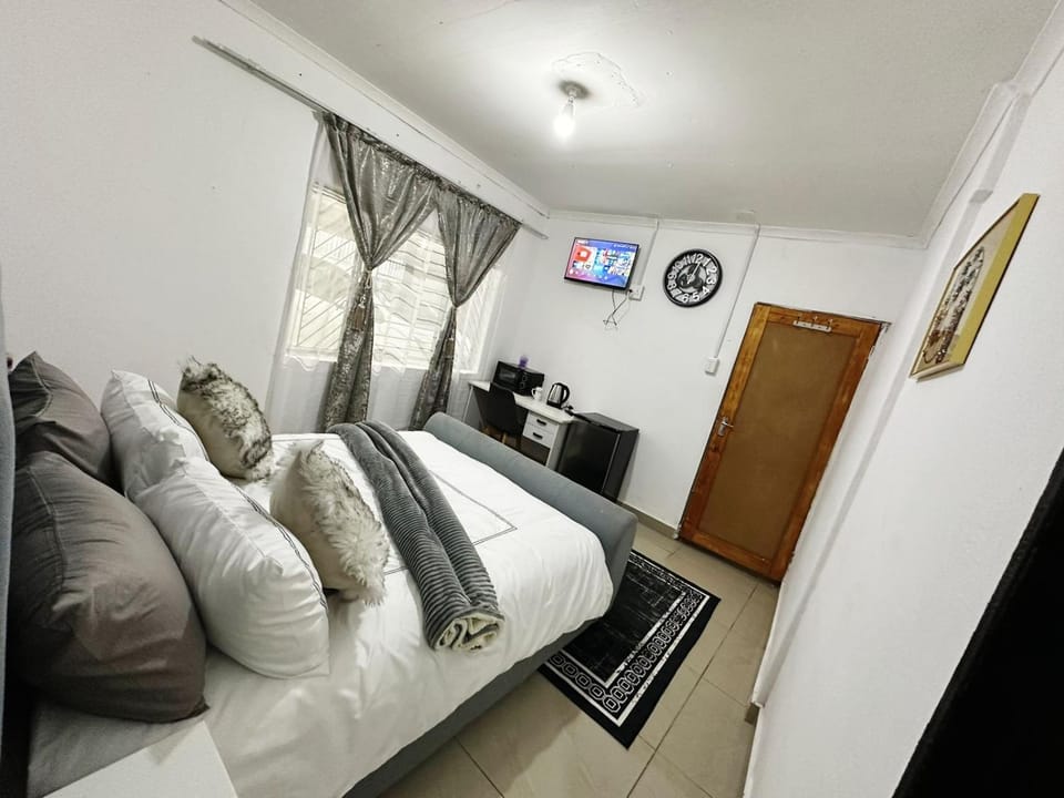 Chilled Vibe Lodge Bed and Breakfast in Gauteng