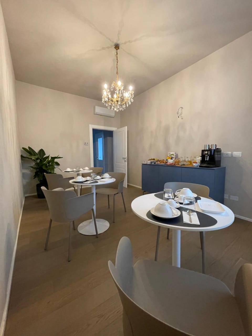 CorteCairoli Bed and Breakfast in Lombardy
