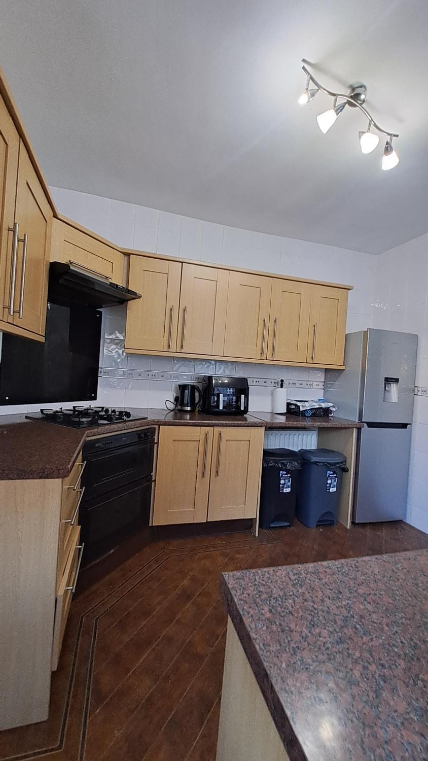 Kitchen or kitchenette, Kitchen or kitchenette