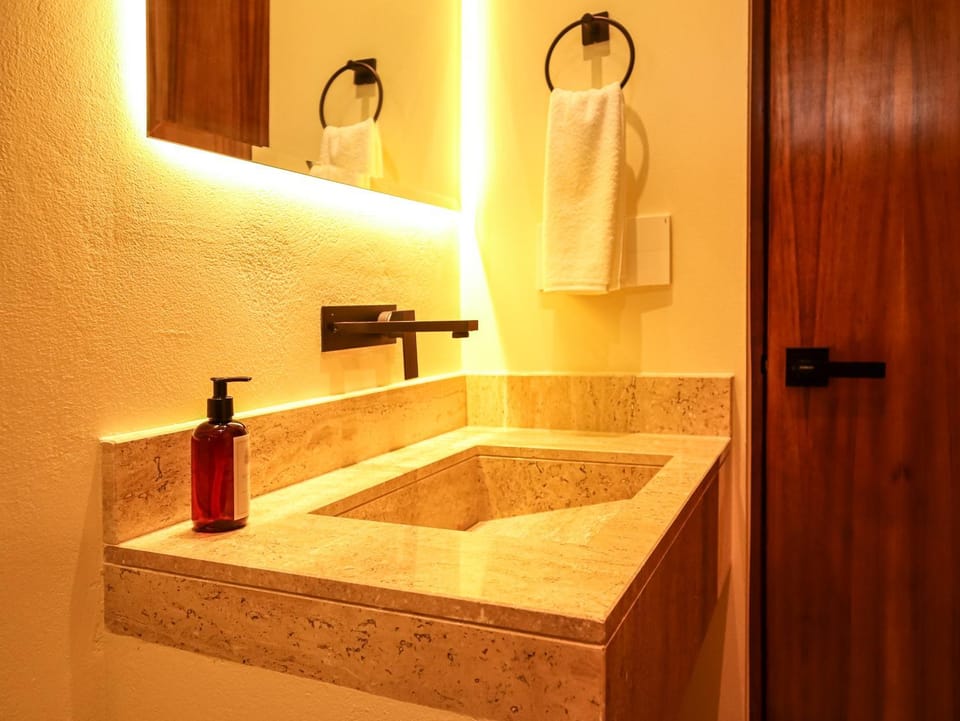 Bathroom, towels