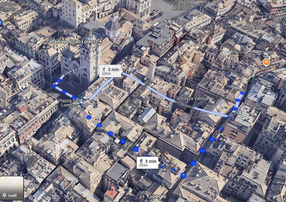 Quadrilocale a 50 passi dal Duomo, Primo piano Nobile Apartment in Genoa