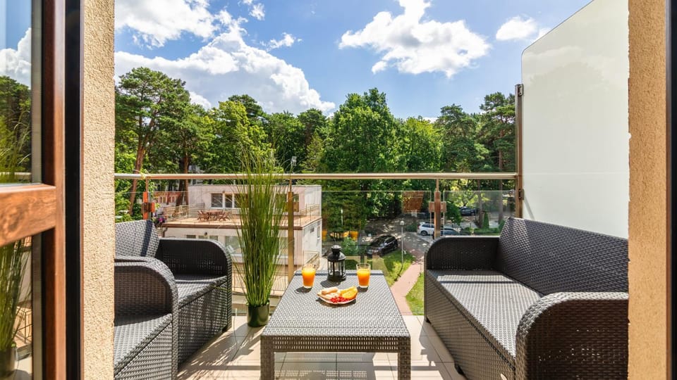 View (from property/room), Balcony/Terrace, Seating area