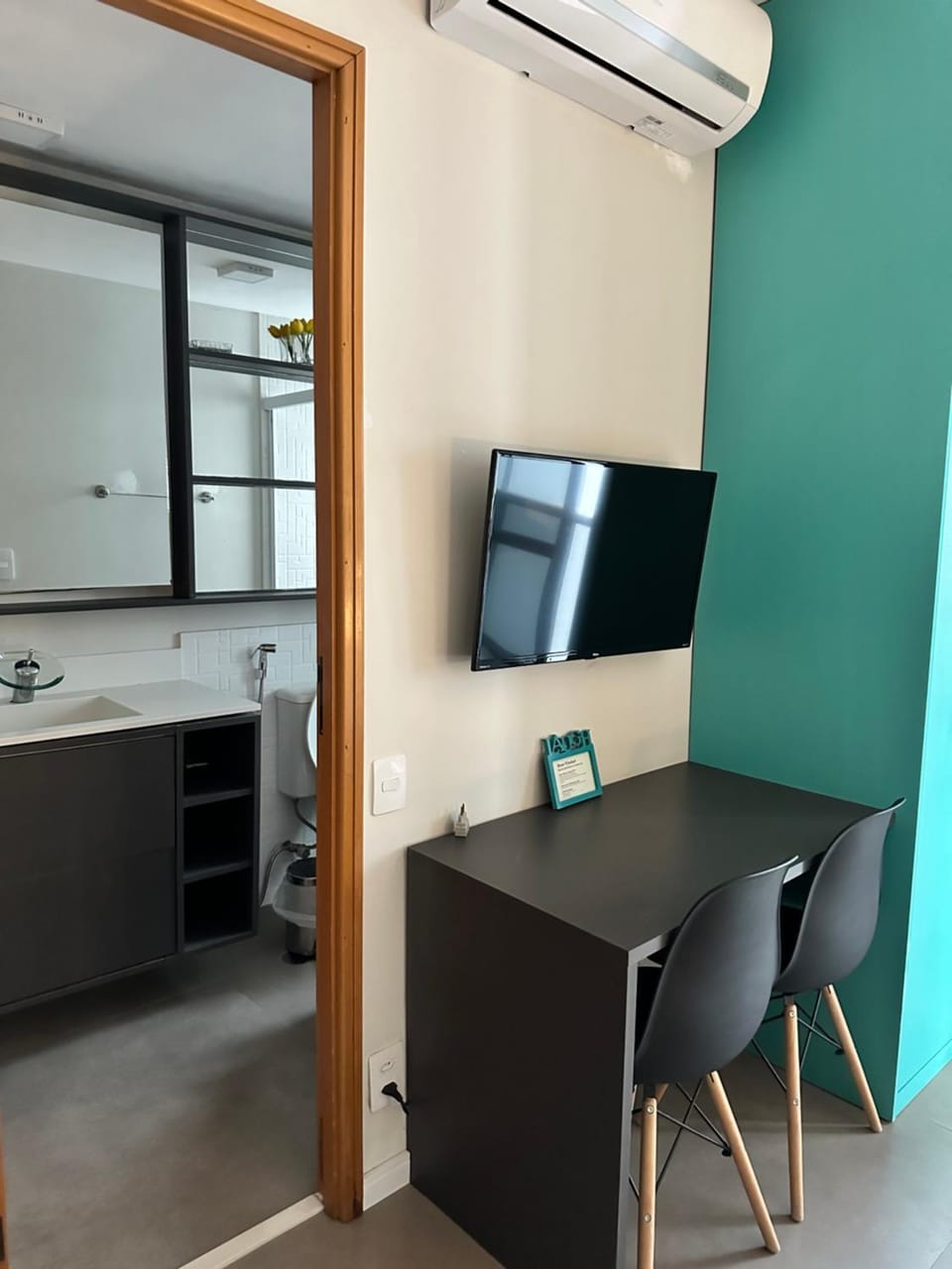 Flat no Interative Jardins com vaga e bem localizado Apartment in Sao Paulo City