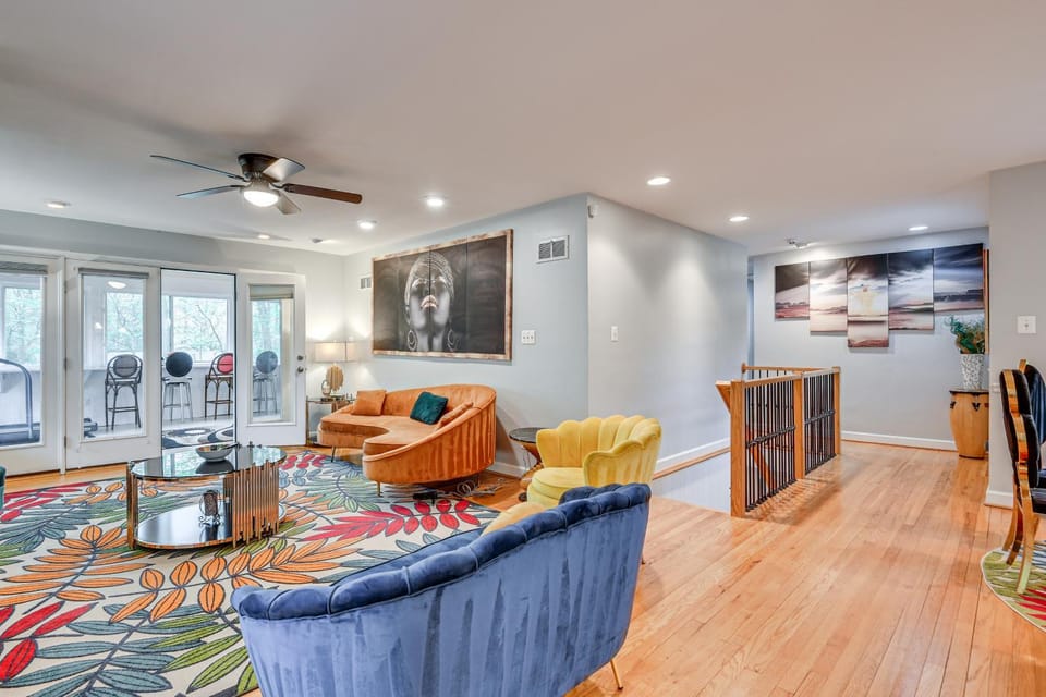 14 Mi to DC: Retreat w/ Patio & Sunroom! House in Prince Georges County