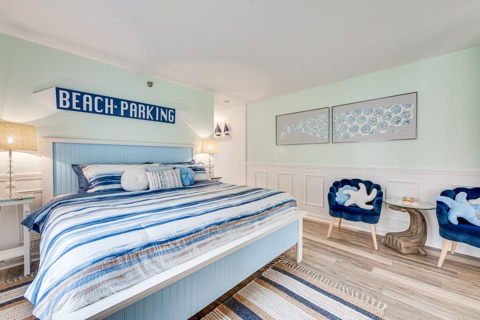 ‘Livin Wells' Retreat, 2 Mi to Drakes Island Beach Apartment in Wells