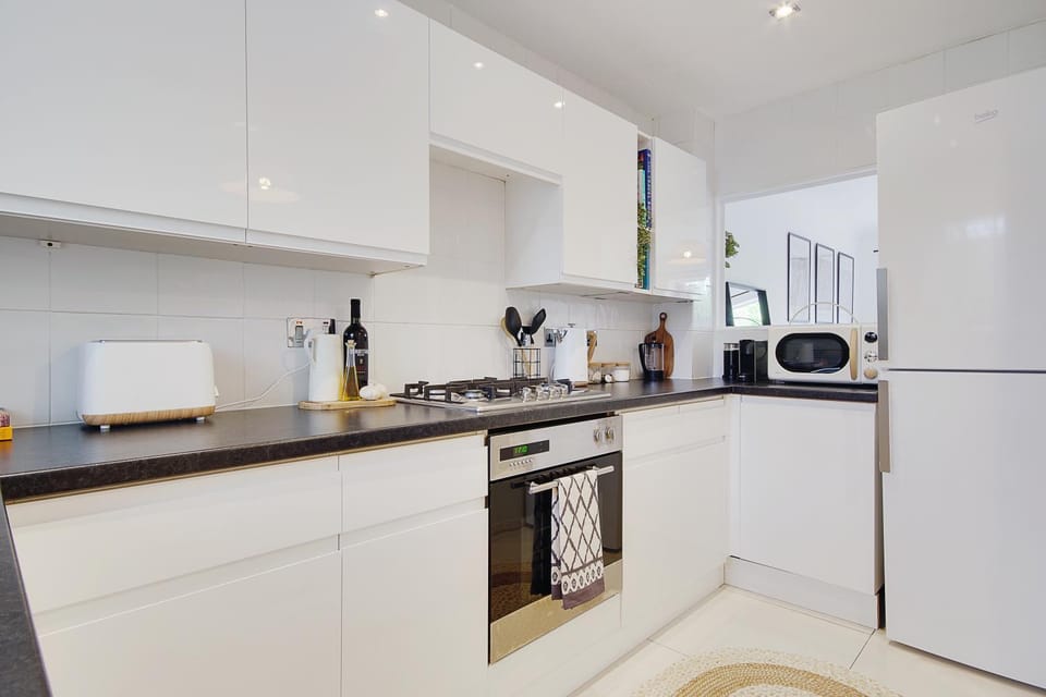 Seapoint- Boho Coastal Retreat near Sandbanks! House in Poole