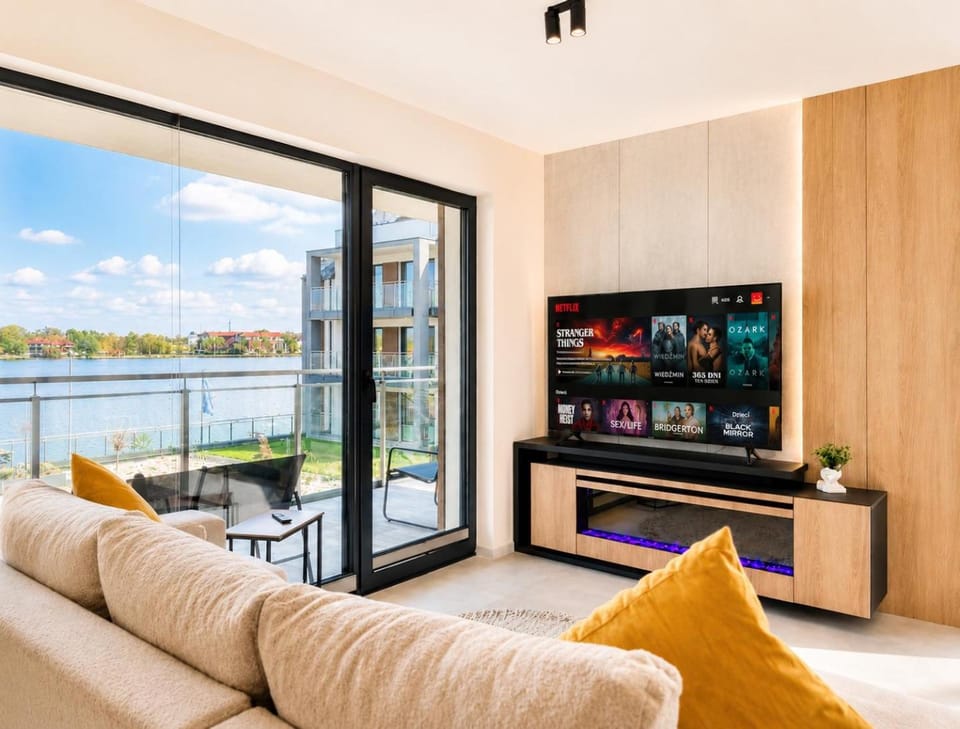 Apartament HORYZONT z widokiem na Jezioro Drwęckie ROYAL APARTS OSTRÓDA Apartment in Poland