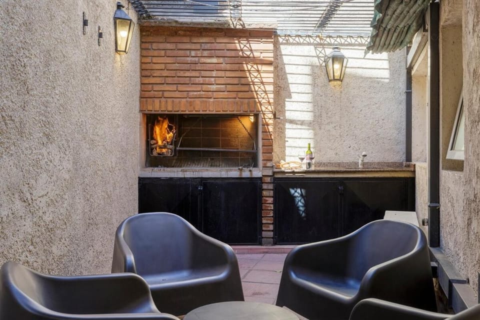 La mejor ubicación con patio y parrilla Apartment in Mendoza