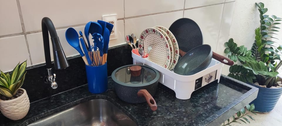 Kitchen or kitchenette, Kitchen or kitchenette