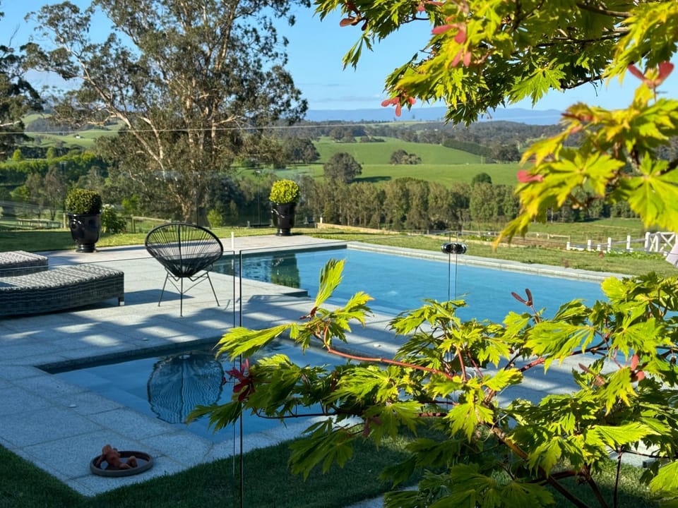 Mountain view, Pool view, Swimming pool