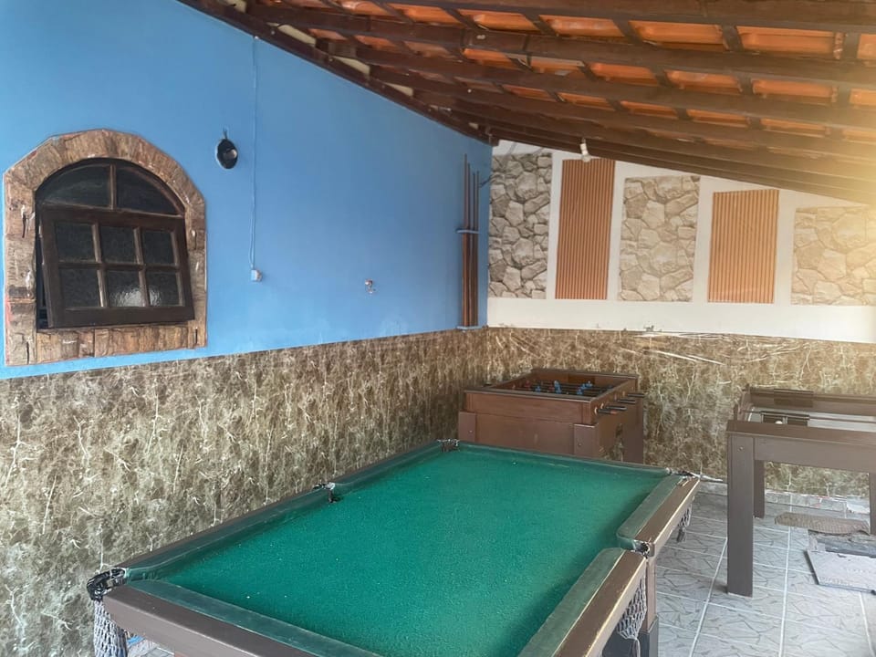 Casa ampla pé na areia a 100 passos do mar com roupa de cama, salão de jogos, churrasqueira e piscina House in Saquarema