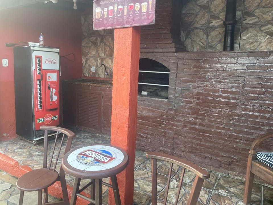 Casa ampla pé na areia a 100 passos do mar com roupa de cama, salão de jogos, churrasqueira e piscina House in Saquarema
